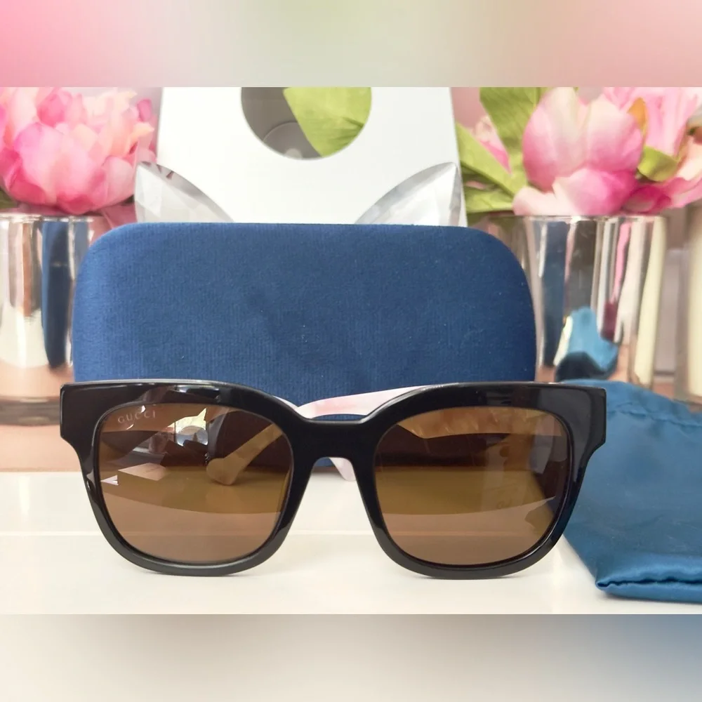 Pink/ Black Gucci Sunglasses - Picture 4 of 6